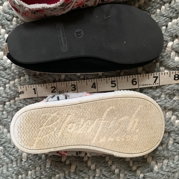 Blowfish Fruit T Toddler Girls Slip-On Shoes with Elastic Laces Size 10 - Picture 13 of 13